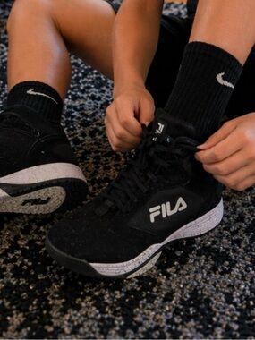 FILA Kids High Top Sneakers Black White Youth Size 5 Like New Basketball Shoes